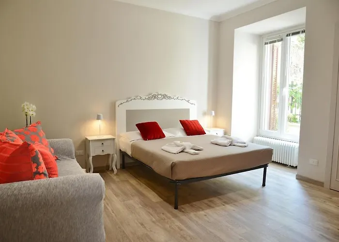 Torlonia Design Court *